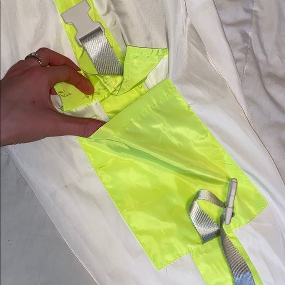 wind breaker pants - Picture 3 of 4